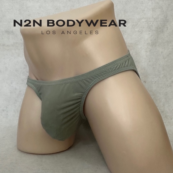 N2N Bodywear Low Rise Pouch Briefs XL 92% polyester / 8% spandex silk-like - Picture 1 of 5